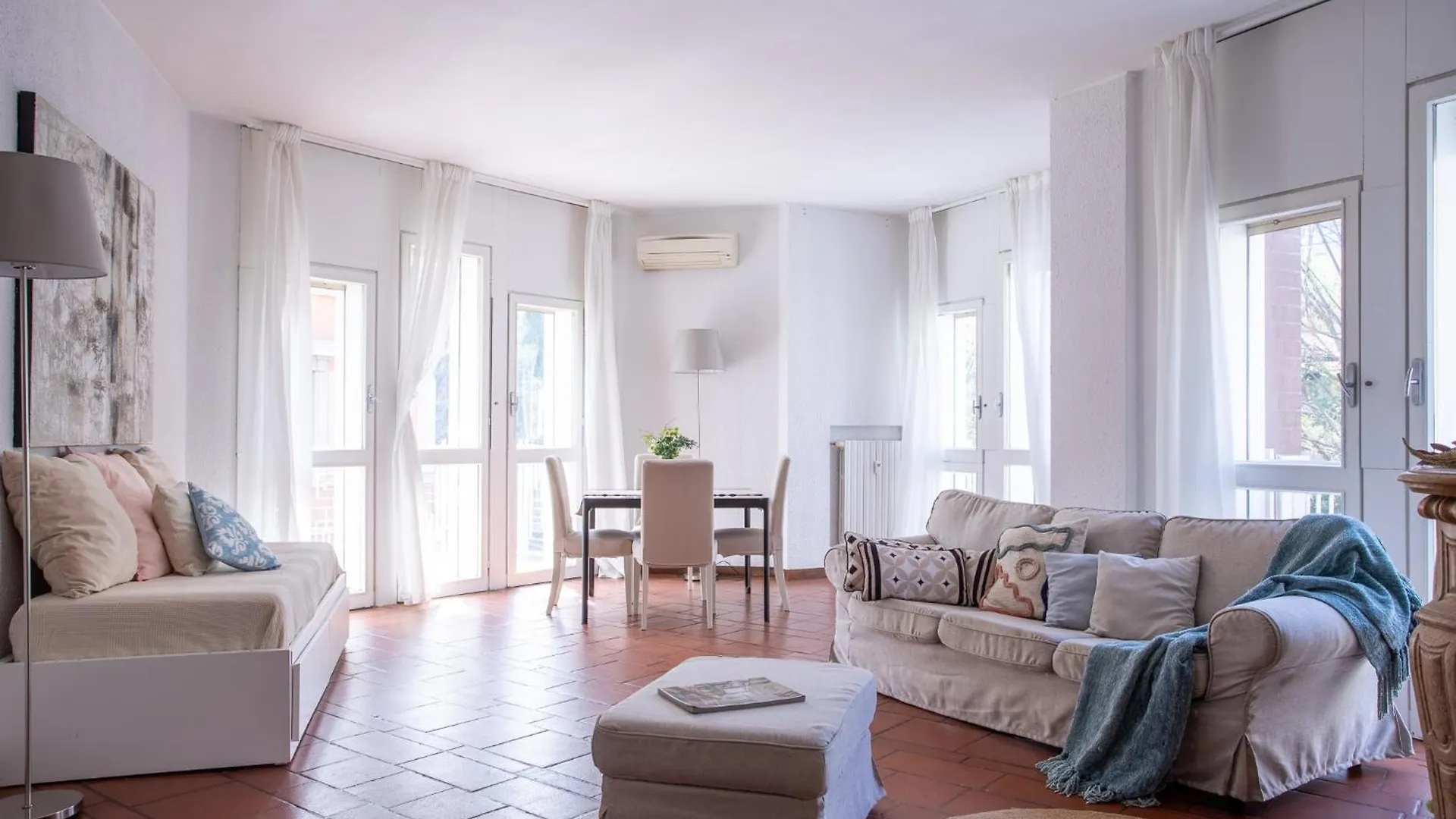 Ampio Ed Elegante Appartamento - 2 Camere E 2 Bagni Milan Apartment