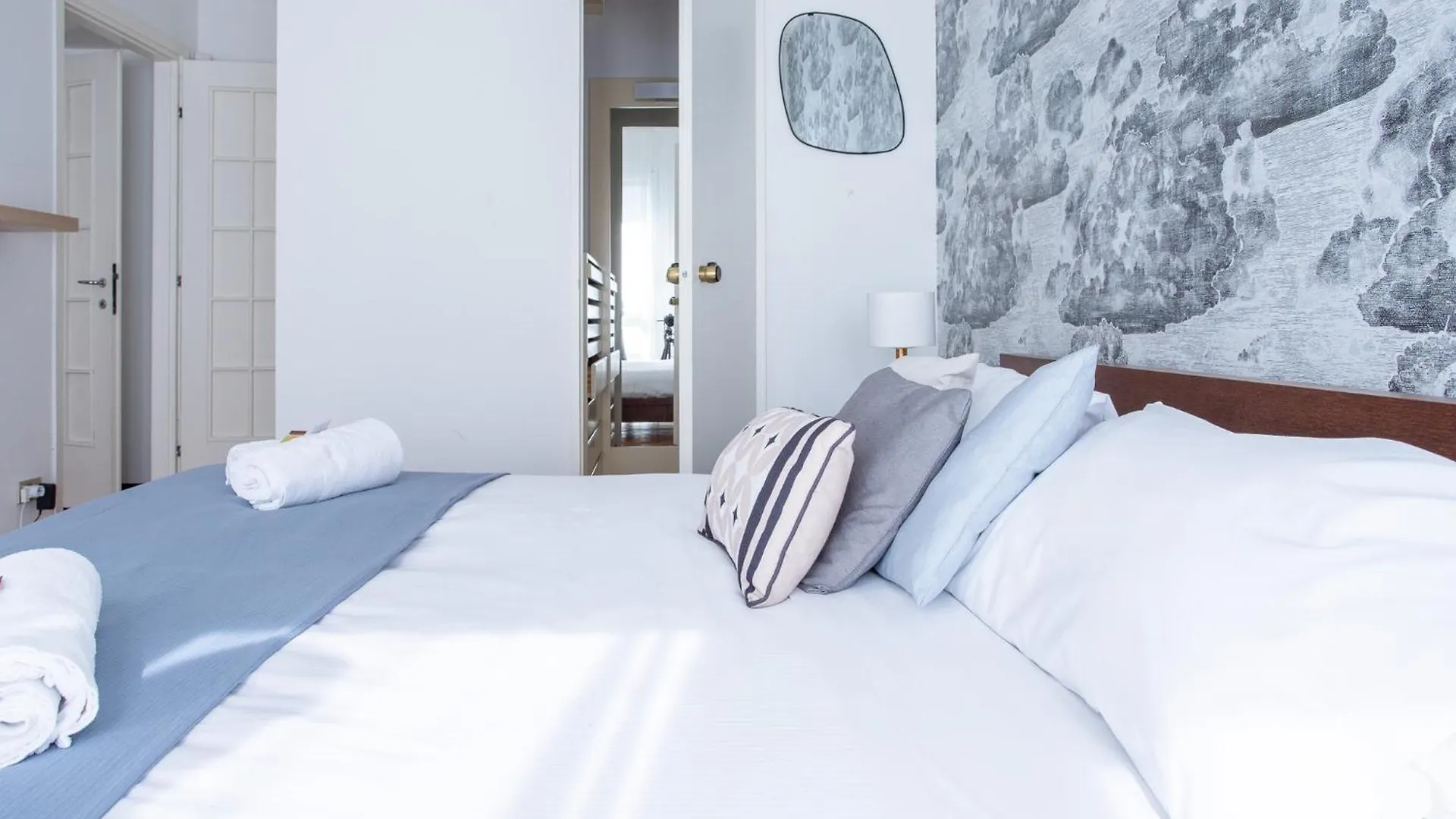 Ampio Ed Elegante Appartamento - 2 Camere E 2 Bagni Milan 0*,  Italy