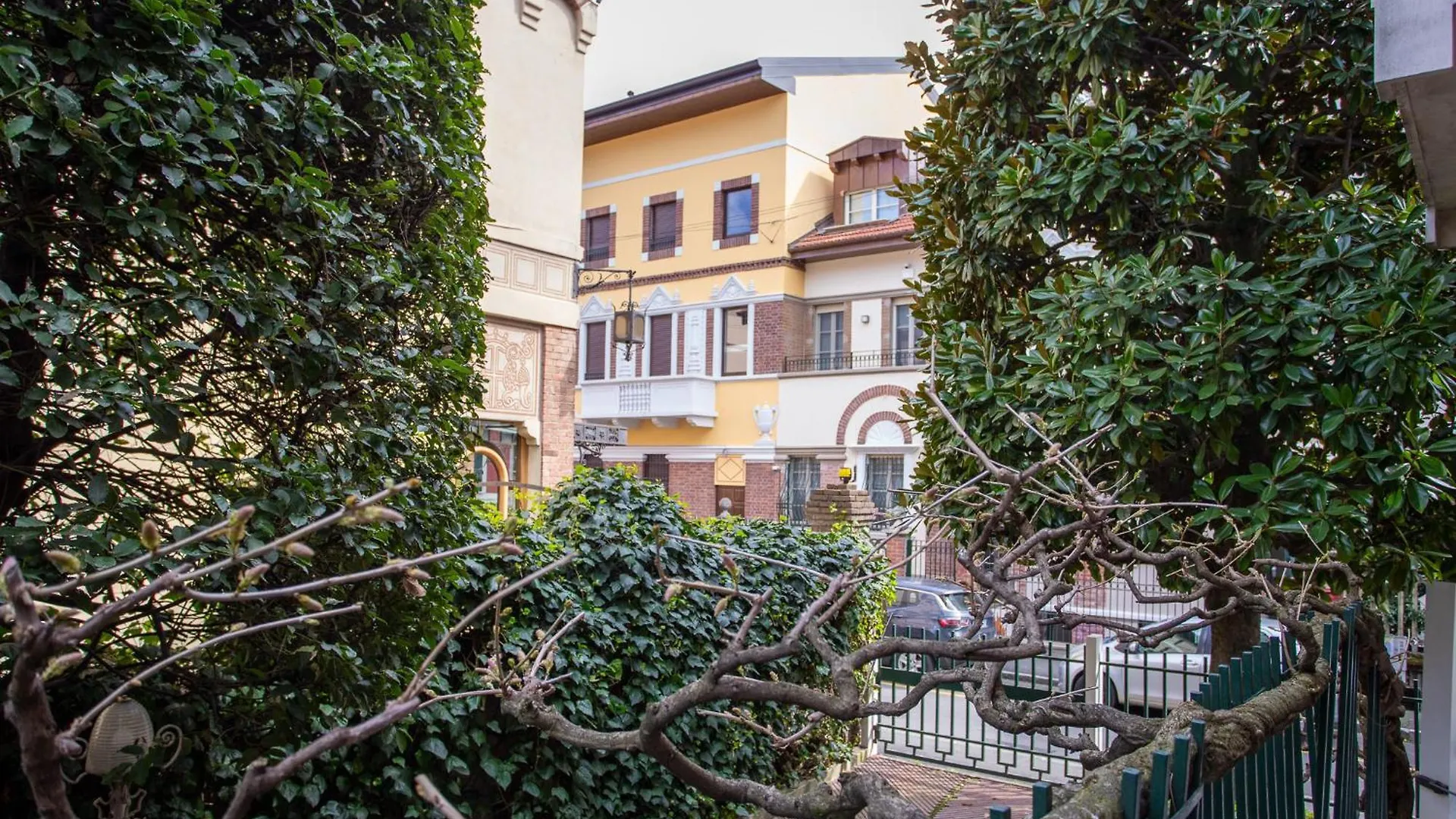 Ampio Ed Elegante Appartamento - 2 Camere E 2 Bagni Milan